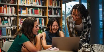 Standardized Testing Changes for US College Admissions in 2025 - Cover Image